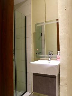 Luxury Apt in Lekki 247 Power - 6