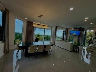 4BR home with Infinity Pool, jacuzzi firepit - 5