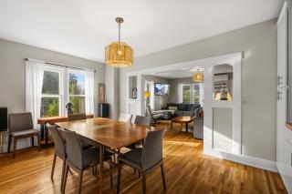 4BR Downtown Home 9 Beds Walk to Lake - 8
