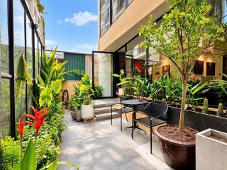 Jazz Living - Tropical Apartment 5 minutes walk from landmark 81 - 8