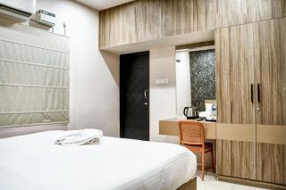 Skyline Suites - 1