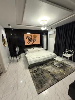 Minista of Enjoyment Lounge and Suites - 2