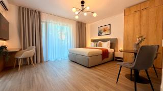 Hubix Suites - Icon Studios Exclusive Premium Stay - 2