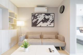 Downtown Spacious Luxury Condo BKK- 5 mins BTS - 7