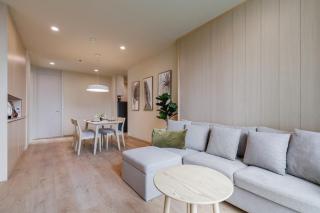 HUGE Luxury Condo Center of BKK! 5 mins BTS Asok - 9