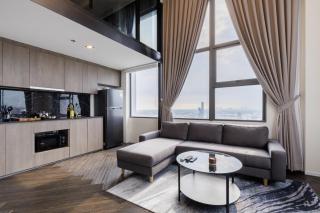 Spacious Luxury Loft Condo- Super Views! 5 min BTS - 6