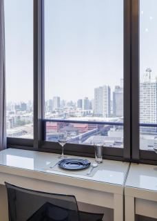 Luxury Loft- Spacious Condo- FAST Wi-Fi 5 min BTS! - 4