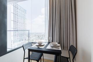 Rama9 Duplex Near Train Market RCA Free Pool Gym - 2