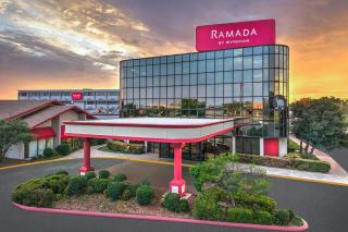 Ramada by Wyndham Tulsa Broken Arrow - 8
