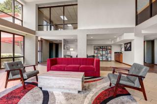 Ramada by Wyndham Tulsa Broken Arrow - 4