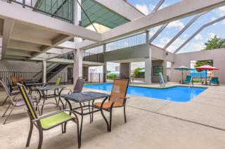 Ramada by Wyndham Tulsa Broken Arrow - 3