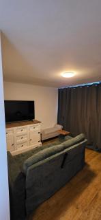 Chalet stay or Chalet go now - 1