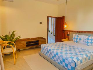 Villa Isabel, Stylish Tropical Escape in Lovina - 2