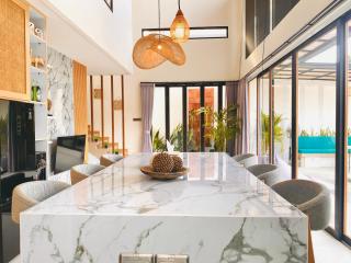 Villa Isabel, Stylish Tropical Escape in Lovina - 7