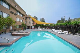 Ramada by Wyndham Tukwila Southcenter - 5