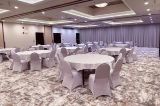 Ramada by Wyndham Tukwila Southcenter - 1