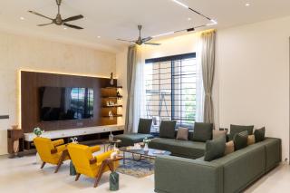 ELIVAAS Prive Chez Nandani 5 BHK Mediterranean-Style Farm House With Private Outdoor Heated Pool , Theater , Bar And Garden Area - 2