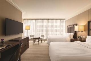 Hyatt Vancouver Downtown Alberni - 1