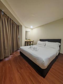 Swing & Pillows - Hot Ballon Hotel Klang, Selangor - 2