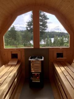 Glamping tent in a forest, lake view - 7