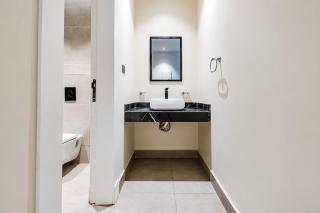 Spacious Apartment in Al Malqa ML09AW - 6