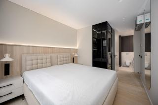 Luxury Top-Floor Riverfront 3BR Balcony and Parking - 7