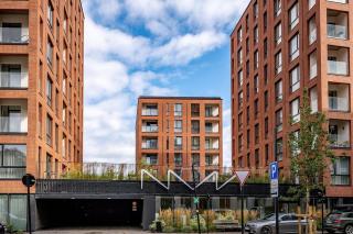 Luxury Top-Floor Riverfront 3BR Balcony and Parking - 5