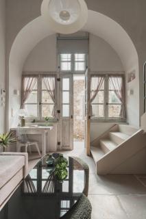 G Suites - Modern Minimalist Retreat - 4