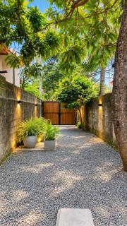 Blue Wave Holiday Villa - 8