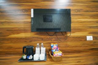 Hotel Roshan - 8