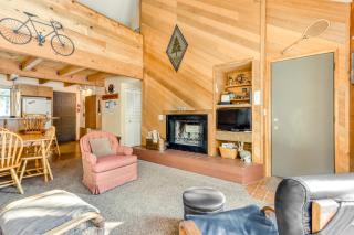 Perfectly Located Home with Decks Bikes & SHARC Pass to Pools Hot Tub & Tennis - 7