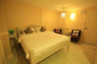 The Royal Chiangkhan Boutique Hotel - 2