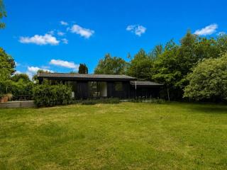 Classic 70s house by beach in Smidstrup - 9