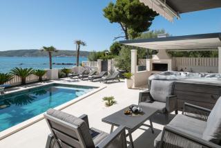 Villa Ines, First row,Heated Pool&Spa, near Trogir/Split - 5