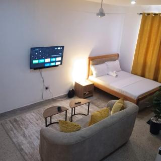 Life's Good Studio Apartment - 5