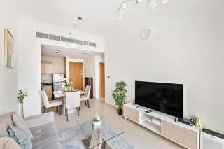 StoneTree - Furnished 1BR with Canal View - 8