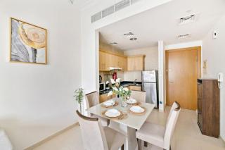 StoneTree - Furnished 1BR with Canal View - 5