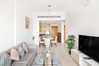 StoneTree - Furnished 1BR with Canal View - 4