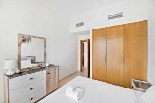 StoneTree - Furnished 1BR with Canal View - 1