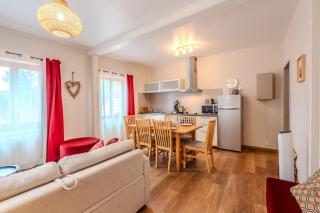MUSCAT - Bel appartement rénové récemment - au pied du vignoble - parking gratuit - 0