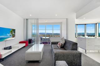 Stunning 2 Bedroom Ocean Views Apartment - CoastHM - 4