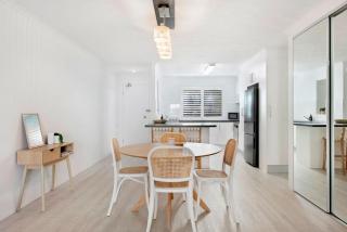 Broadbeach Oasis - 2 Bedroom Apartment in Britannia - CoastHM - 8