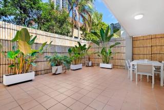 Broadbeach Oasis - 2 Bedroom Apartment in Britannia - CoastHM - 7