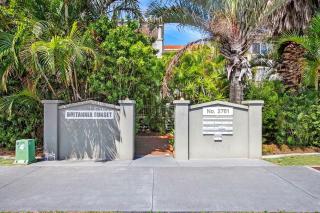 Broadbeach Oasis - 2 Bedroom Apartment in Britannia - CoastHM - 1