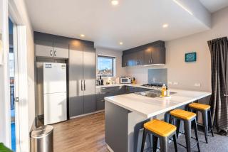 Capricorn - 2BR Easy Drive to Dark Sky Dining - 9