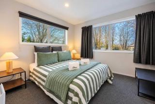 Capricorn - 2BR Easy Drive to Dark Sky Dining - 8