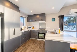 Capricorn - 2BR Easy Drive to Dark Sky Dining - 3