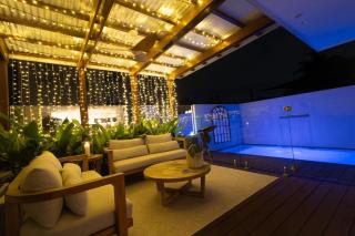 Luxury Tri-Level Duplex in Mermaid Beach - CoastHM - 1