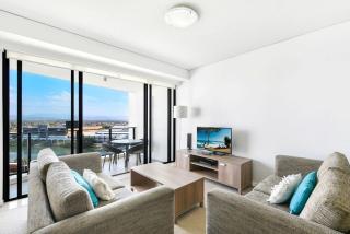 Hinterland Views 2BR apartment - Sierra Grand - CoastHM - 8