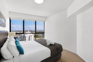 Hinterland Views 2BR apartment - Sierra Grand - CoastHM - 4